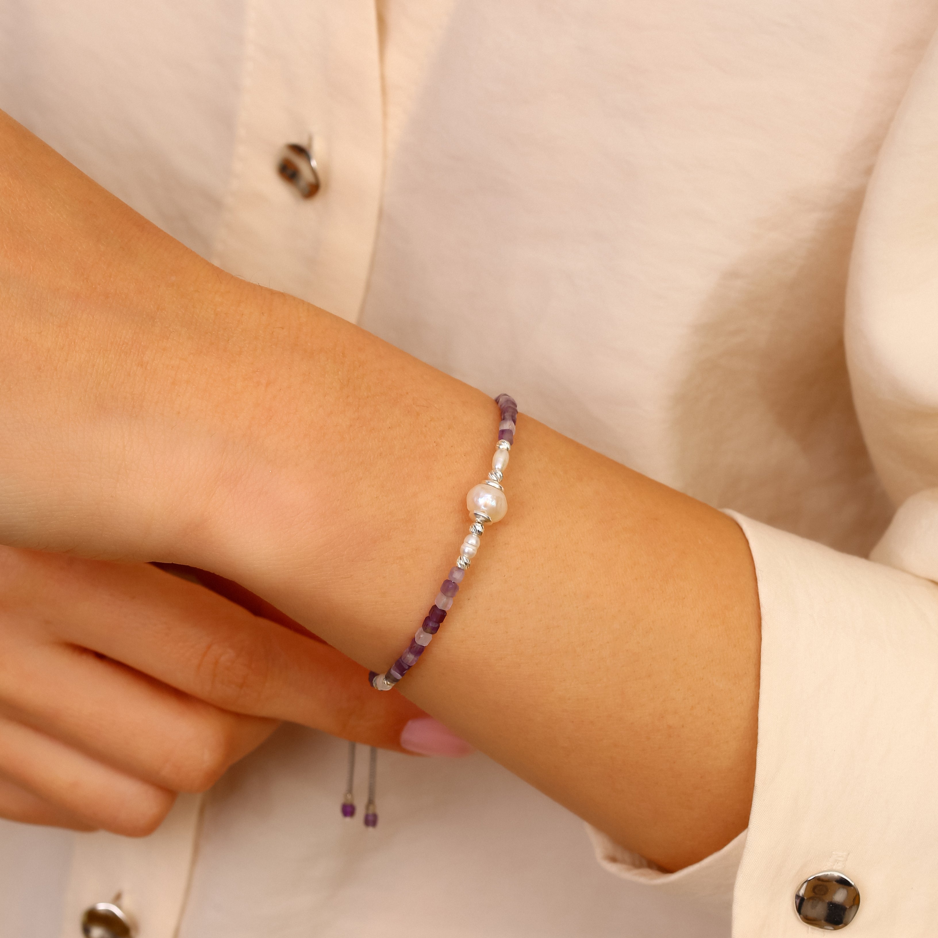 925 Ayar Gümüş Ametist ve İnci Bileklik - Rodyum Kaplama, Ayarlanabilir Sürgülü