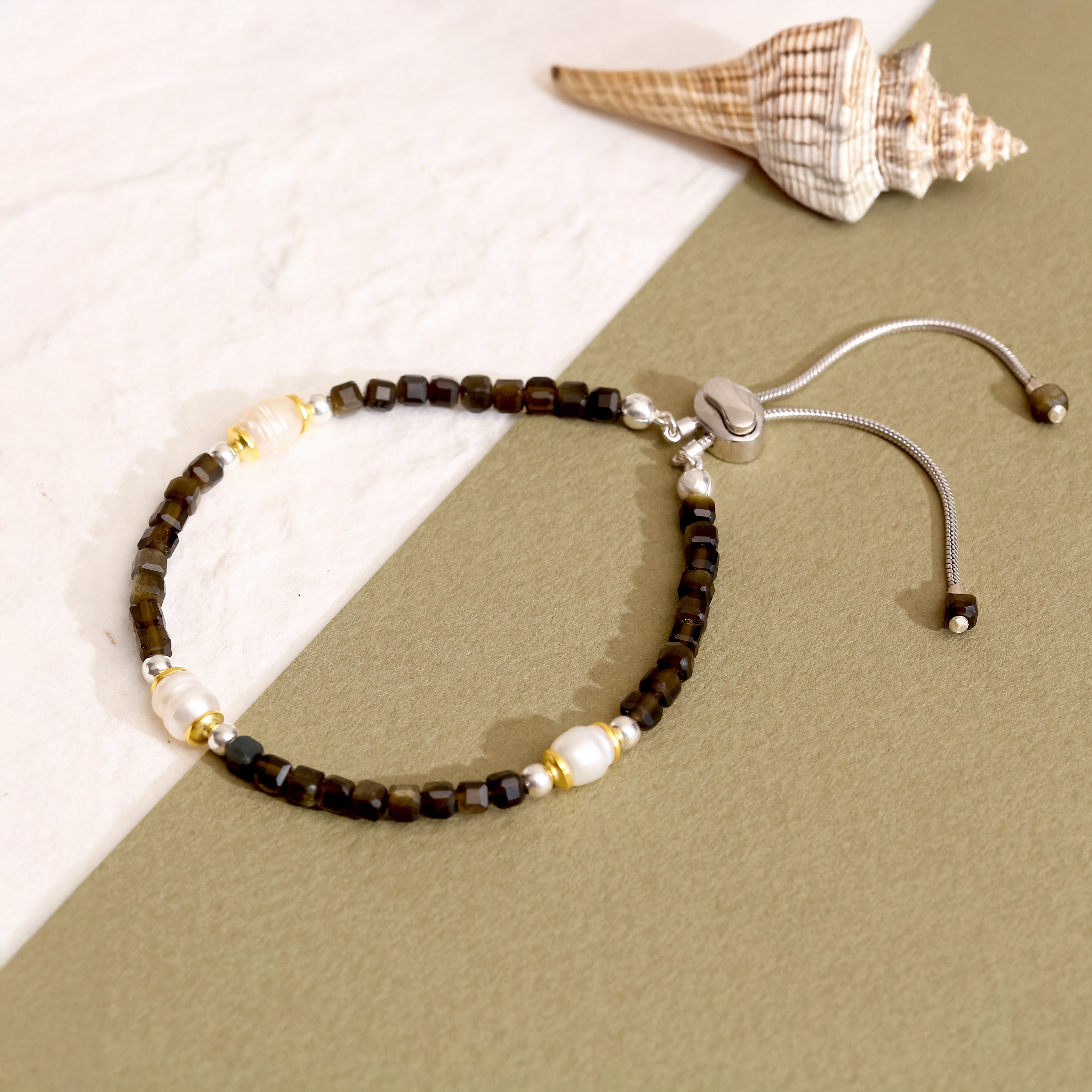 Doğal Siyah Spinel ve Tatlı Su İncisi Taşlı 925 Ayar Gümüş Bileklik - Rodyum Kaplama