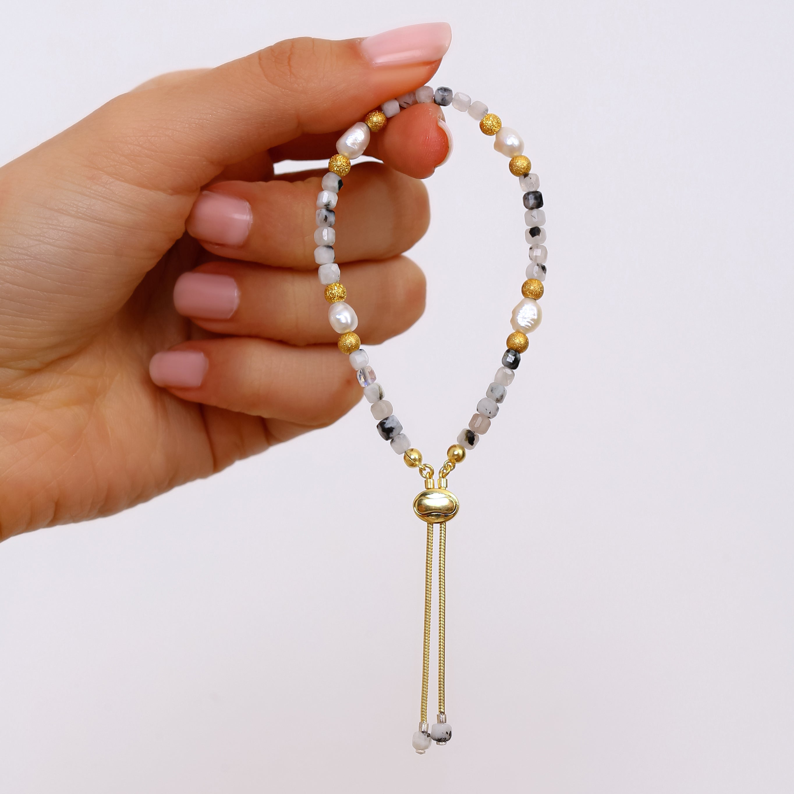 Ayarlanabilir Havlit ve İnci Bileklik - 18 Ayar Altın Kaplama 925 Ayar Gümüş, Çelik Tel