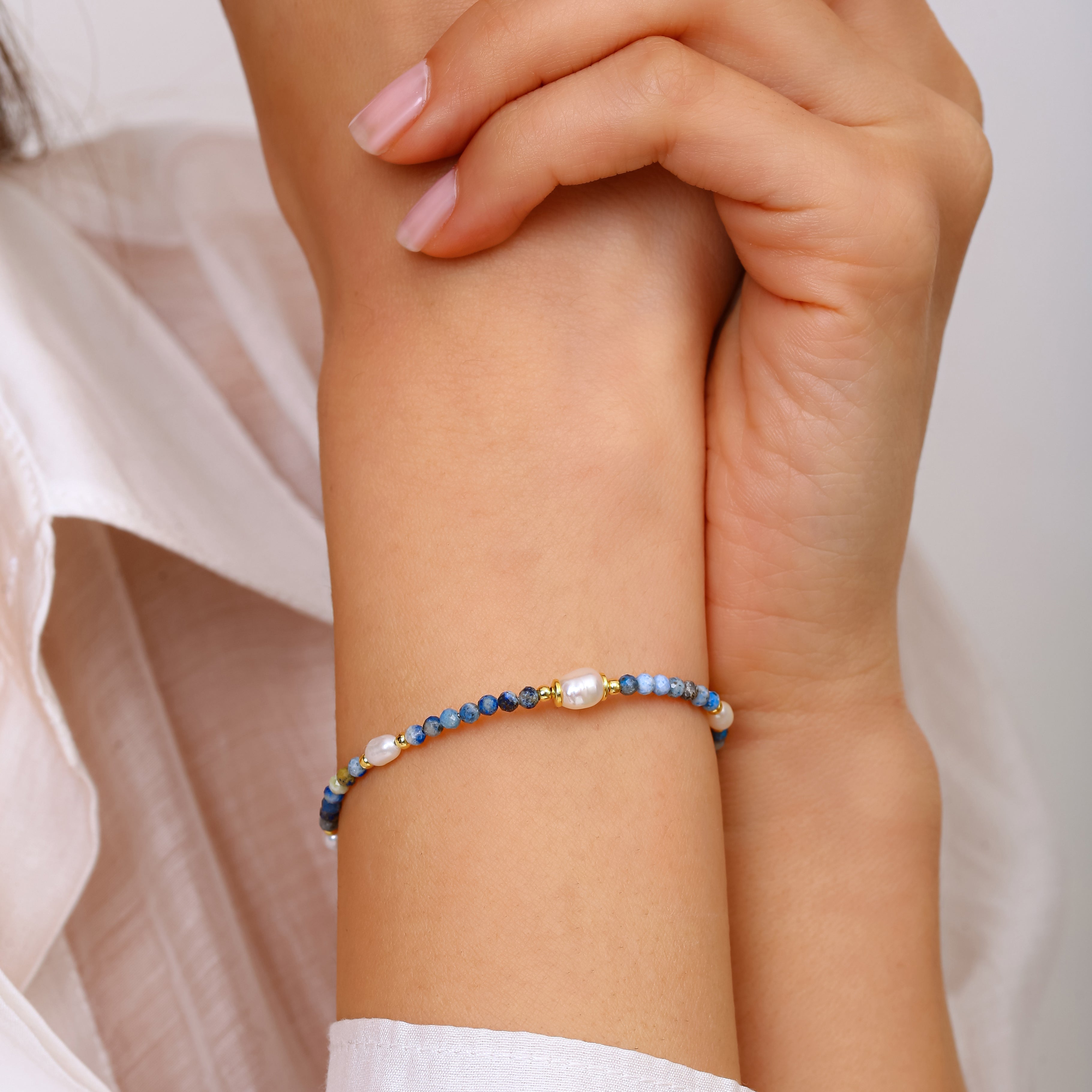 Sodalit ve İnci Detaylı El Yapımı Gümüş Bileklik - 18K Gold Vermeil Tasarım